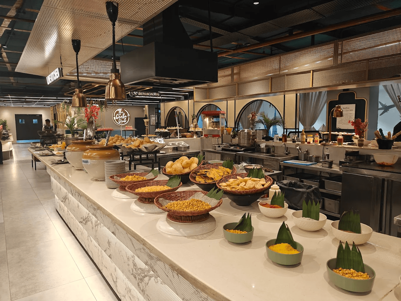 Premium Dining Experience at The Globe Grub